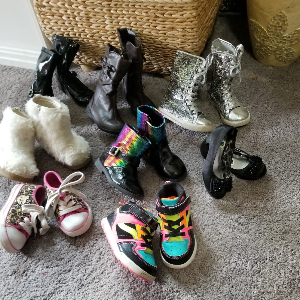 Sz 8 toddler shoes & boots